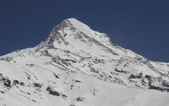 Pisang Peak